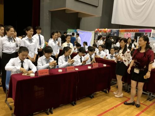 選擇高薪金融專業(yè) 開(kāi)啟職業(yè)發(fā)展的